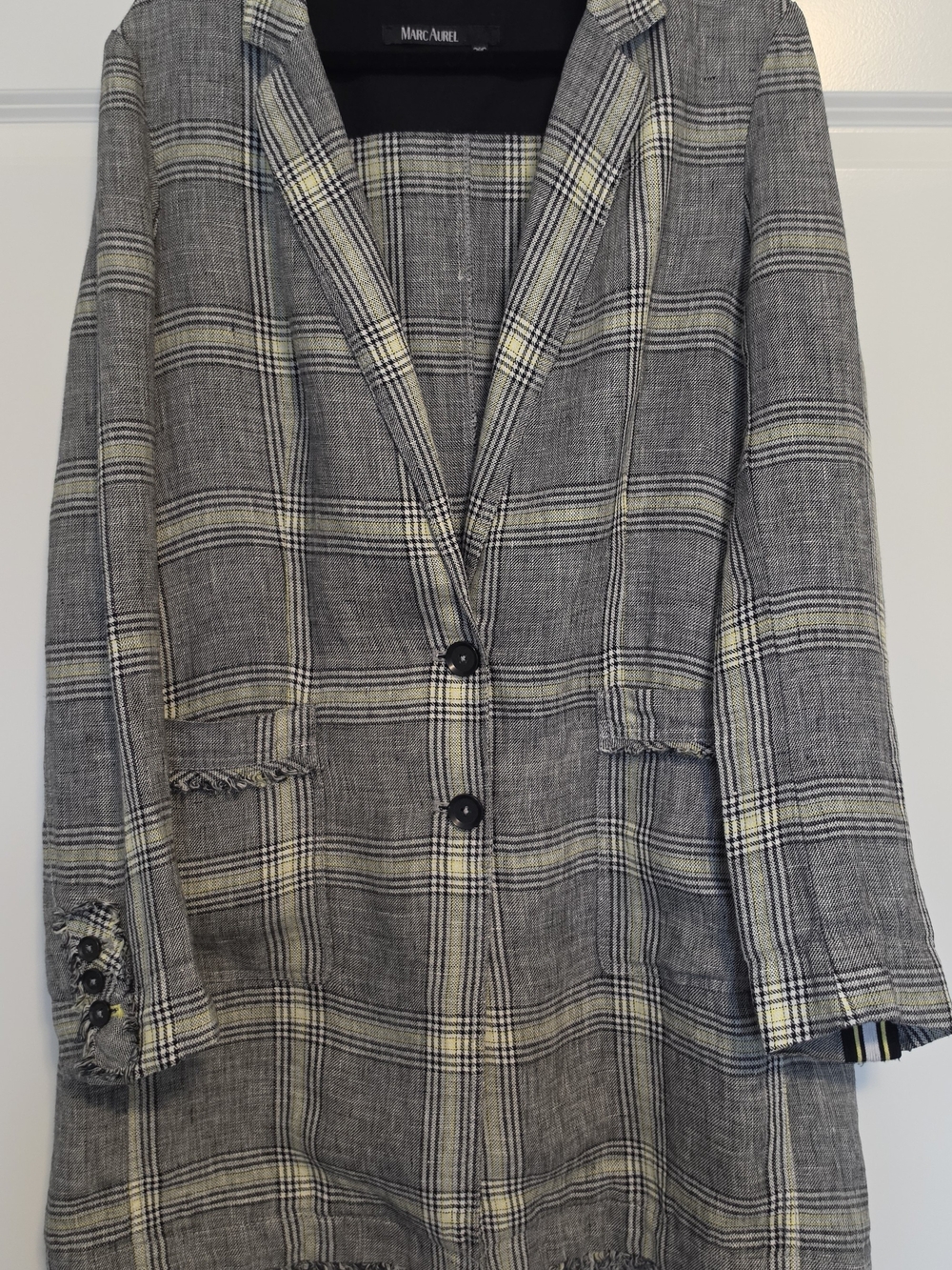 MARC AUREL 100% LINEN LONG BLAZER SIZE 38 GREY PLAID FRAYED EDGE DESIGNER JACKET